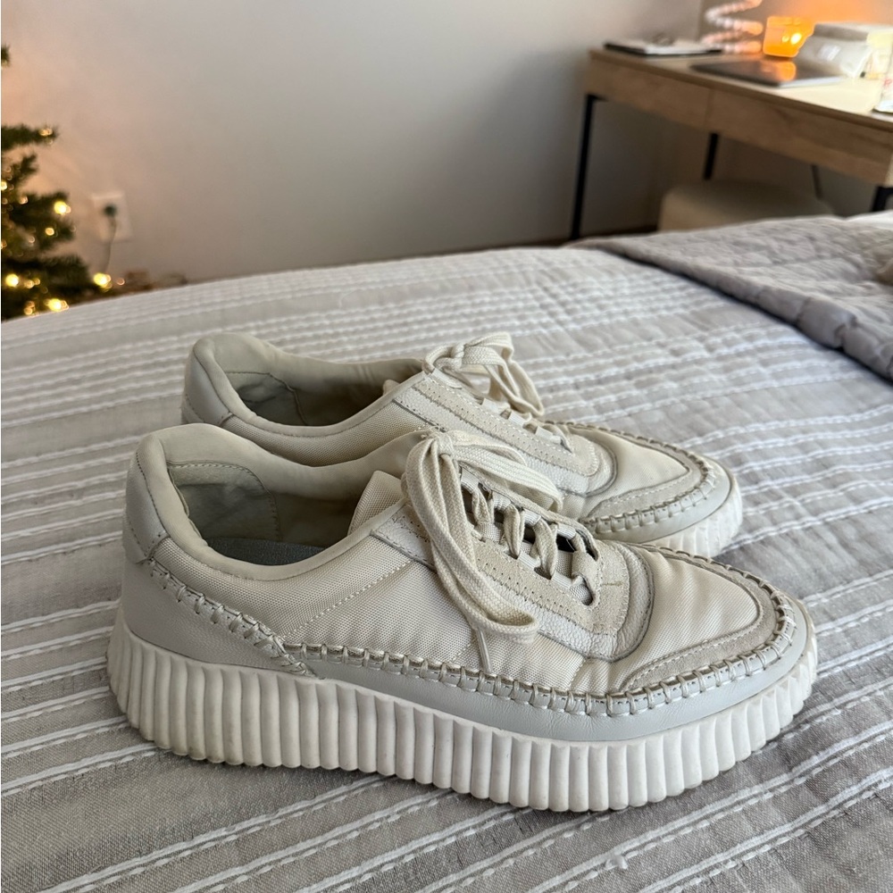 Dolce Vita Sneakers